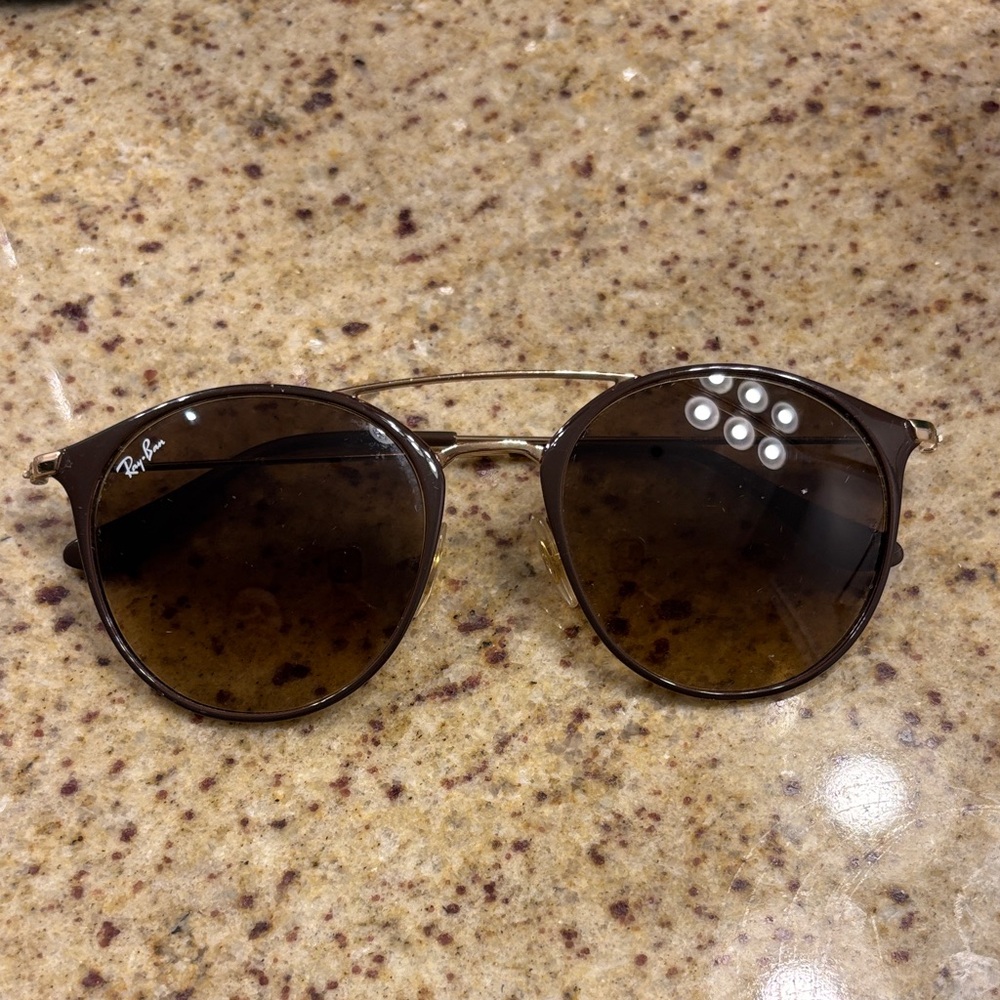 Ray-Ban Dark Brown Round Sunglasses